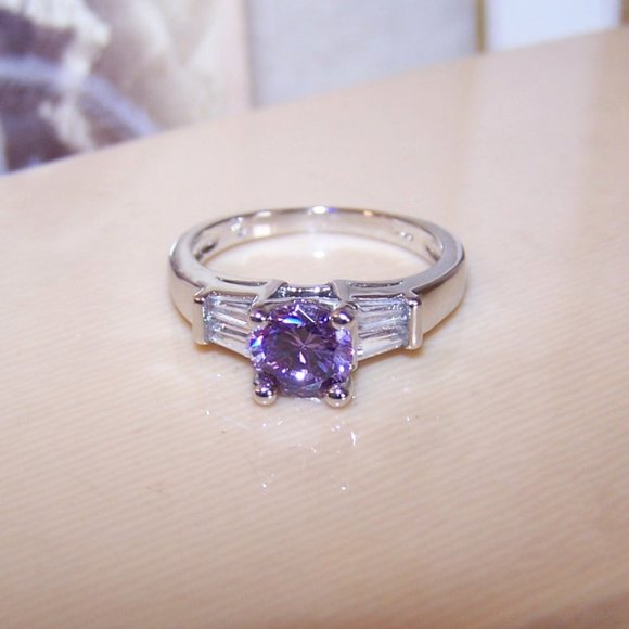 Sterling Silver Lavender Clear Cubic Zirconia CZ Engagement Ring - Size 7 - Picture 6 of 10